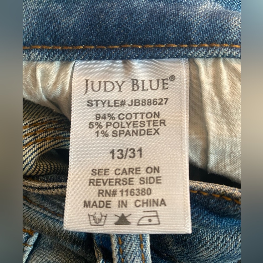 Judy Blue Relaxed Fit Jeans Size 13/31 - Picture 5 of 5